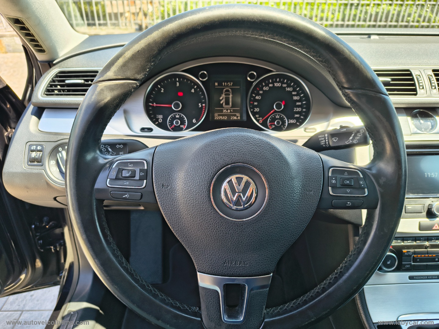 Passat Var. 2.0 TDI Highline BlueM.Tech - immagine 13