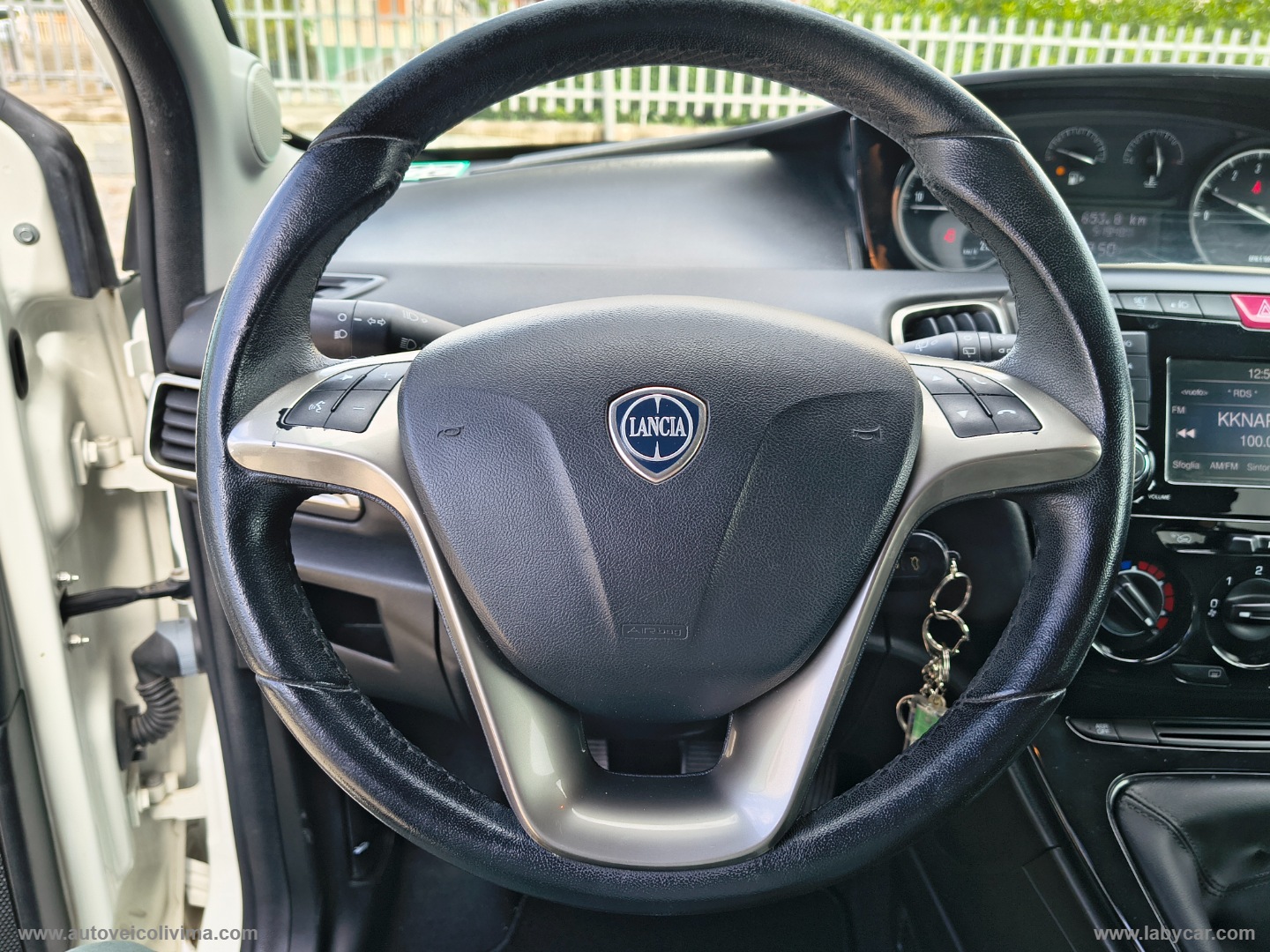 Ypsilon 1.2 69 CV 5p. S&S Gold - immagine 13