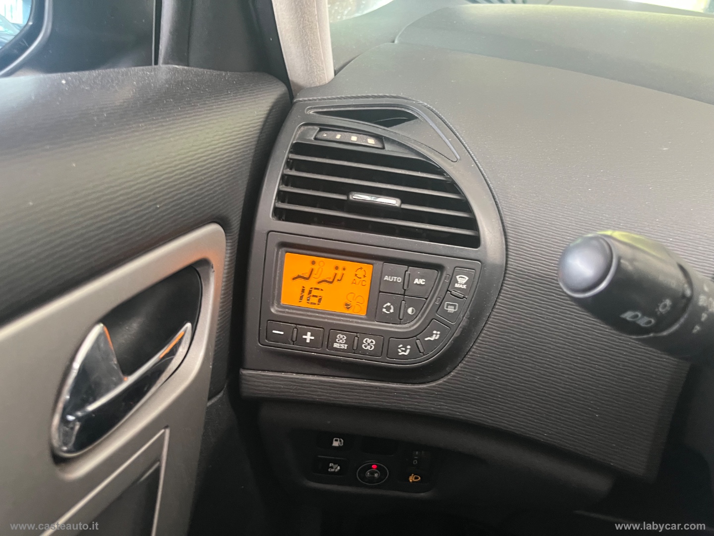 C4 Gr. Picasso 1.6 VTi 120 Ideal GPL+SOST. MOTORE NEL 2020 - immagine 13