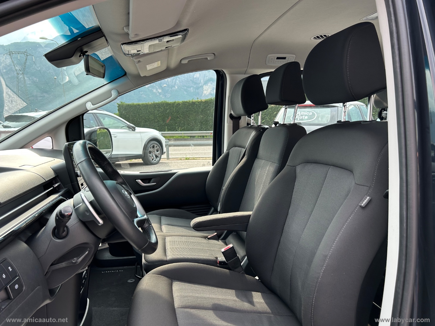Staria 2.2 AT 2WD 9 posti Wagon DIESEL - immagine 13