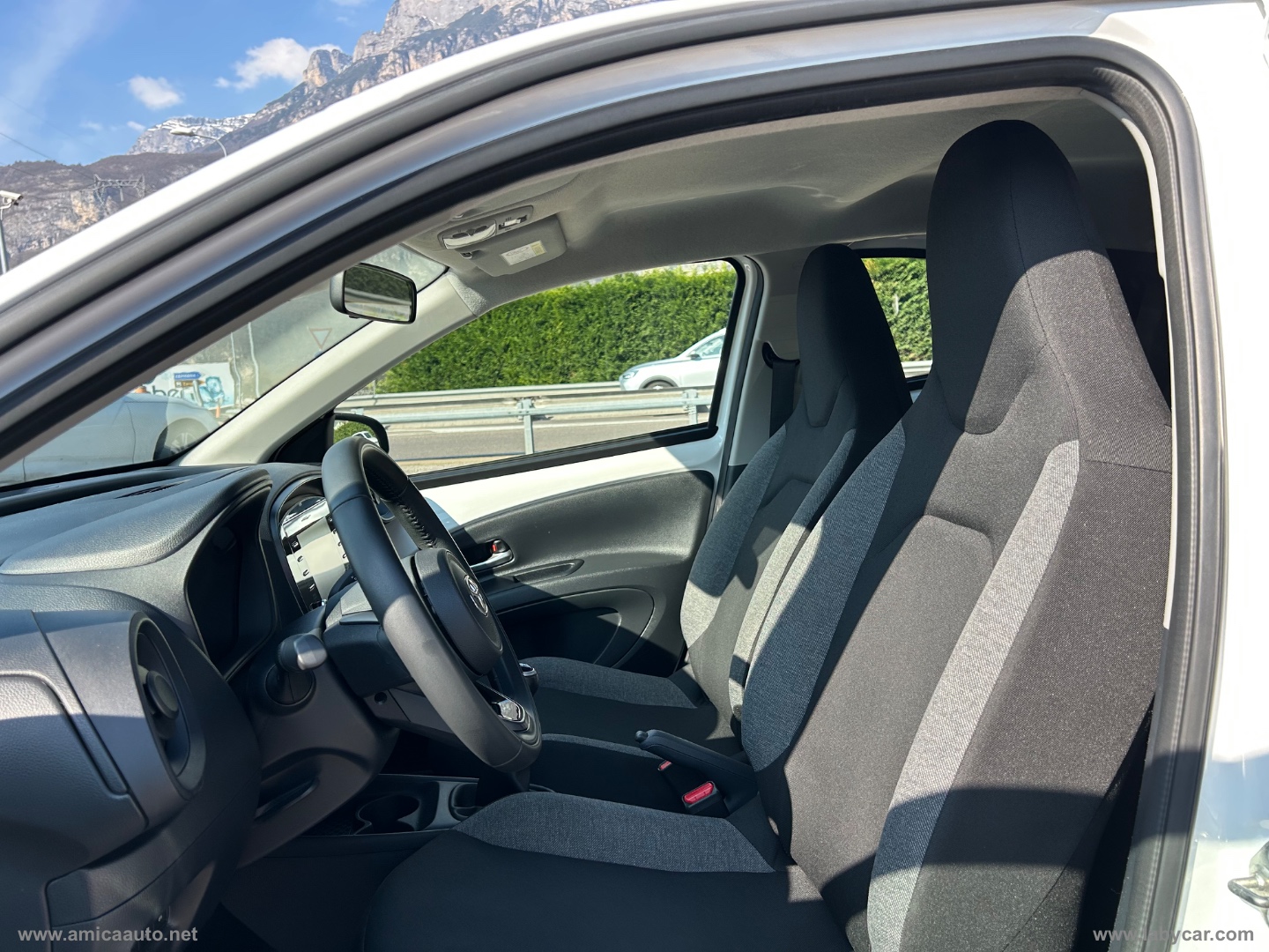 Aygo X 1.0 VVT-i 72 CV 5p. TREND - immagine 13