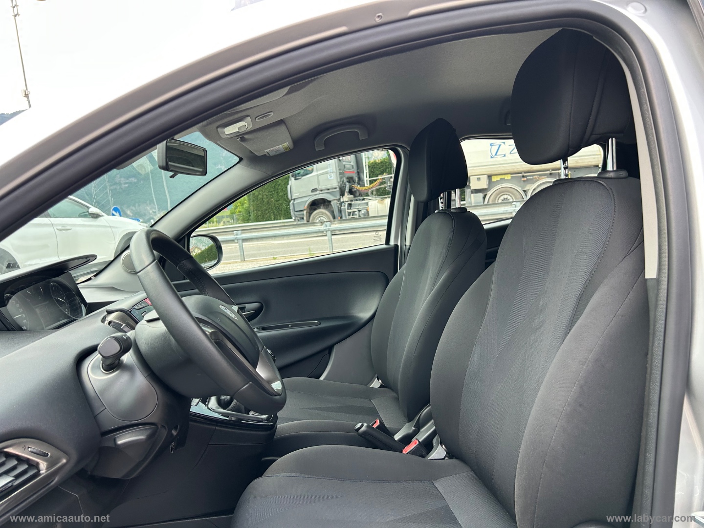 Ypsilon 1.2 69 CV 5p. Gold - immagine 13