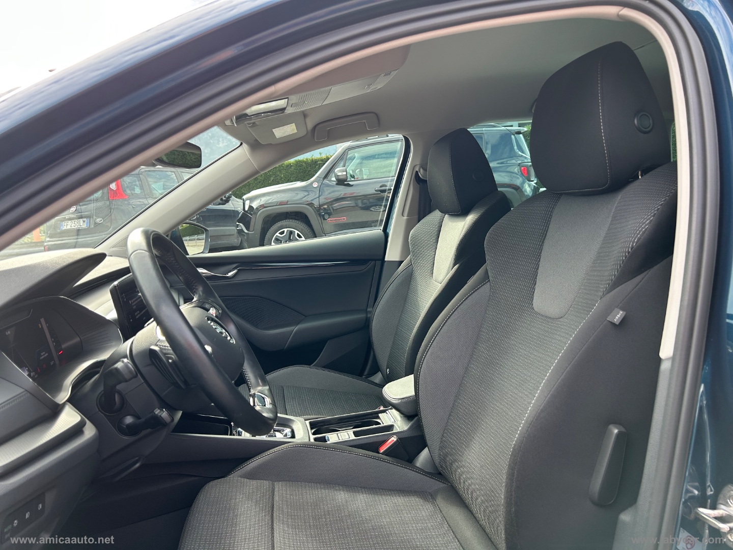 Octavia 2.0 TDI EVO SCR DSG Wagon Exec. - immagine 13