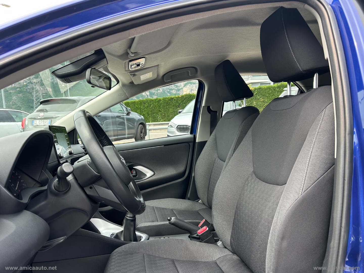 Yaris 1.0 5p. Business - immagine 13