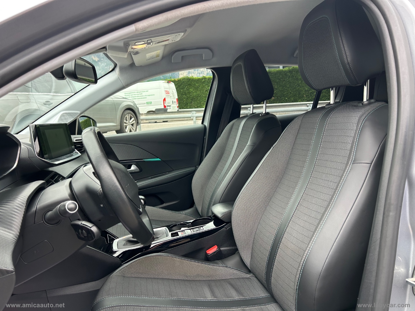 208 BlueHDi 100 S&S 5p. Allure Navi Pack - immagine 13