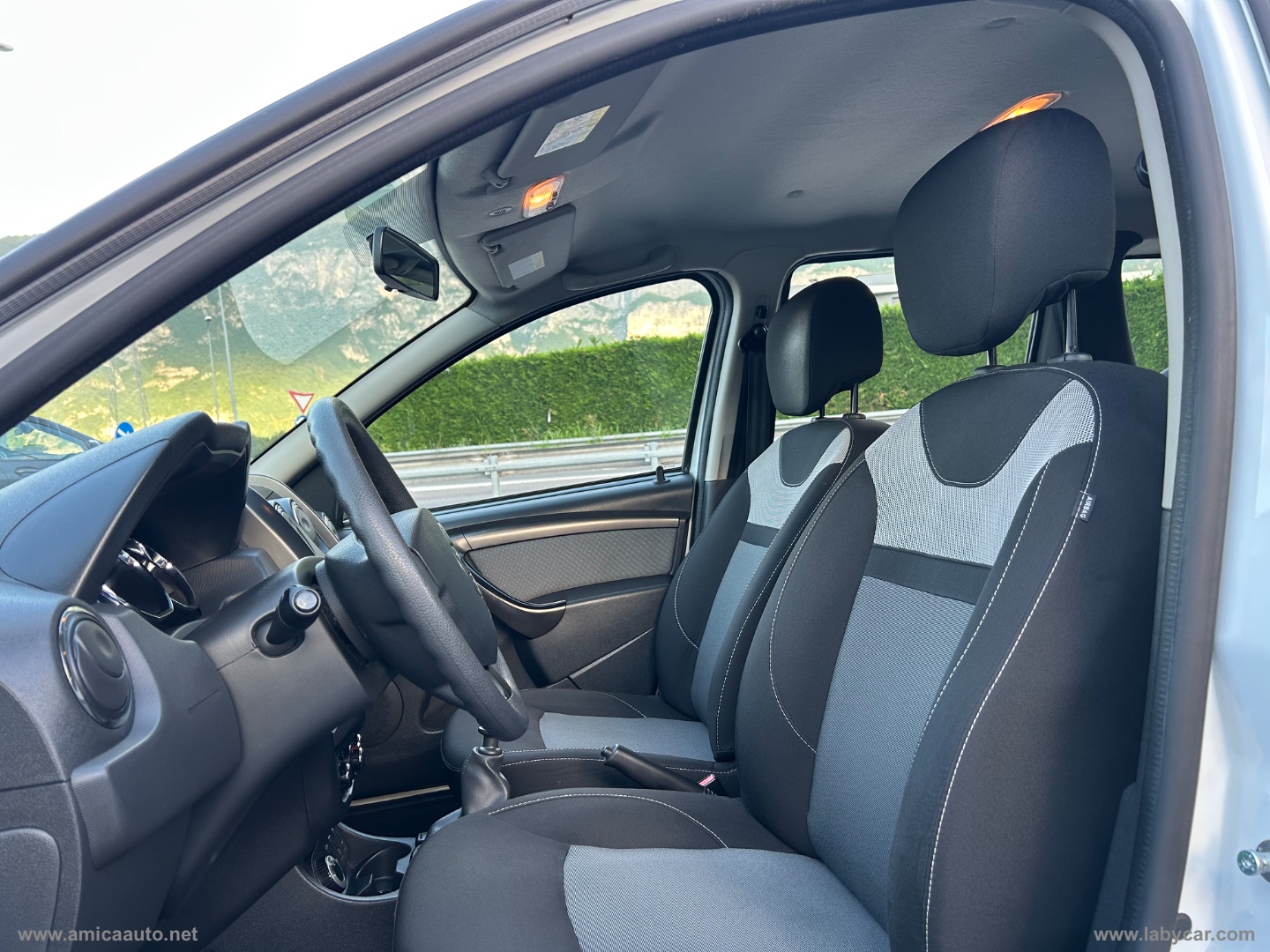 Duster 1.5 dCi 110 CV S&S 4x4 Lauréate - immagine 13