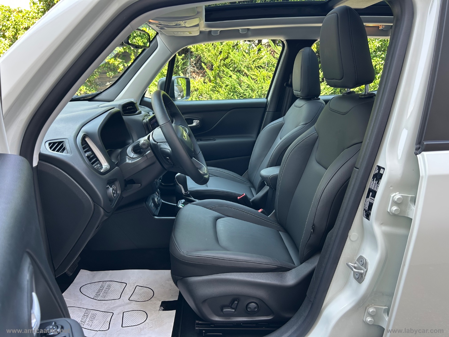 Renegade 1.3 T4 240CV PHEV 4xe AT6 Over. SOLO KM 2.300 - immagine 13
