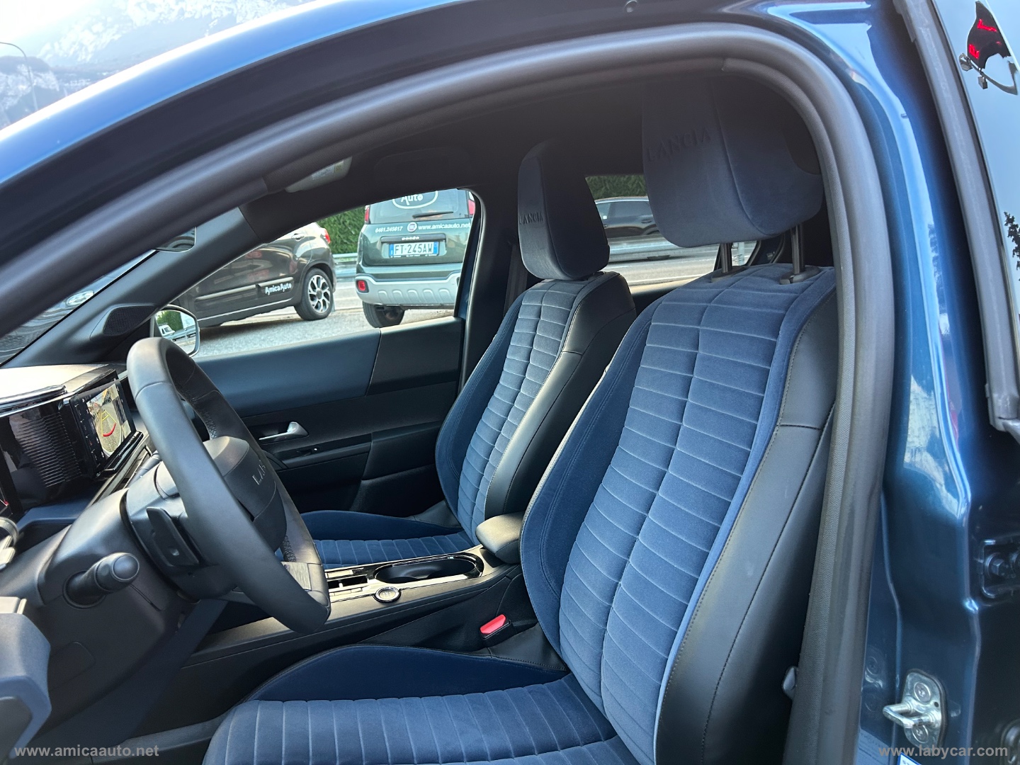 Ypsilon Hybrid e-DCT Ed.Limitata Cassina - immagine 13