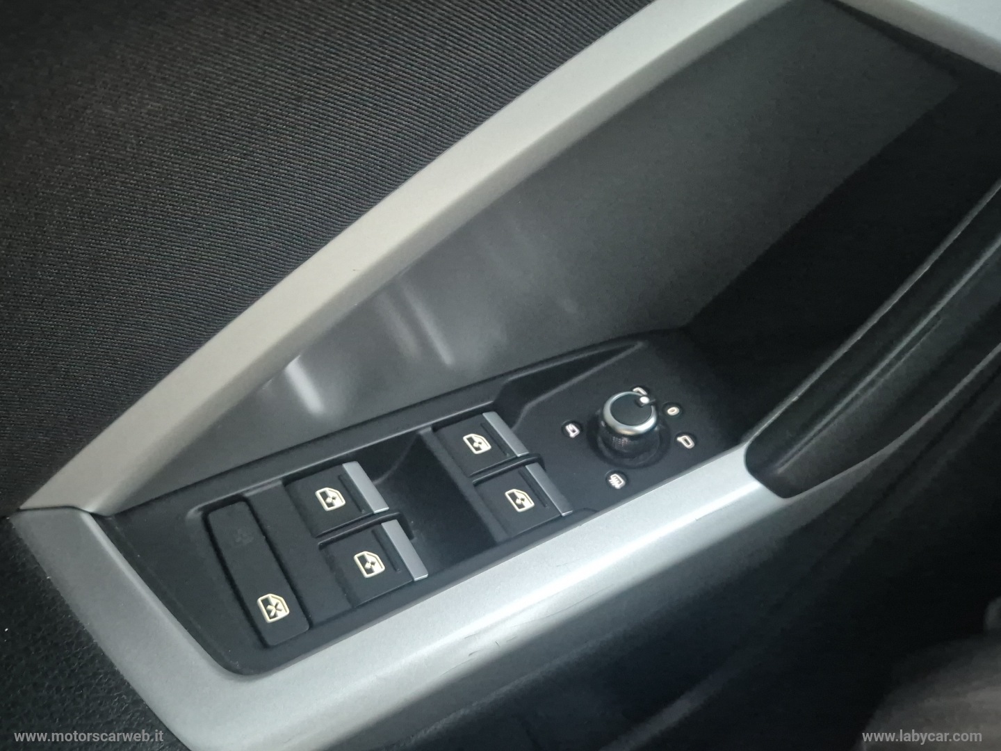 Q3 SPB 35 TDI S tronic Business Plus - immagine 13