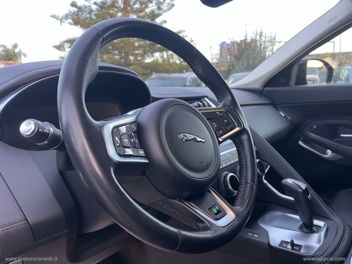 E-Pace 2.0D 150CV AWD aut. R-Dynamic S AUTOCARRO - immagine 13