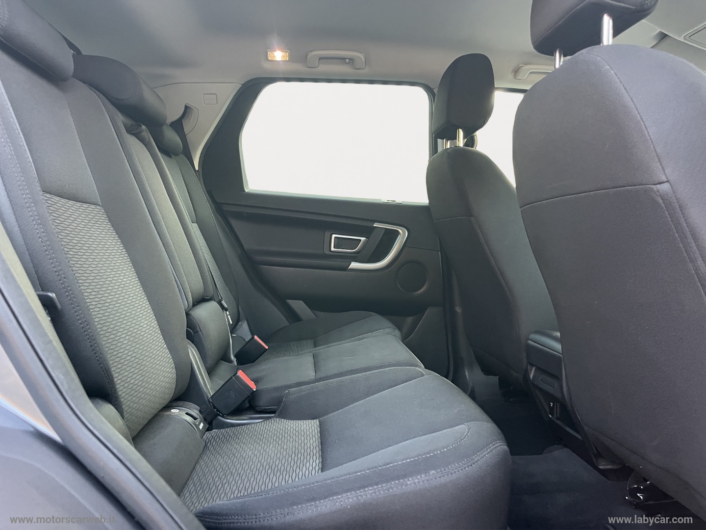 Discovery Sport 2.0 TD4 150CV Door All Wheel Drive - immagine 13