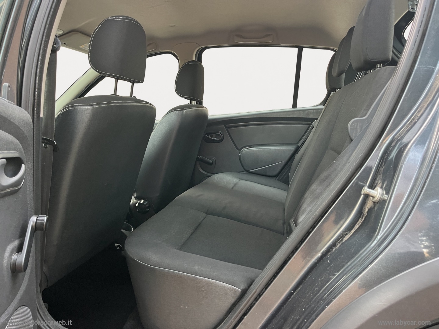 Sandero Stepway 1.6 8V 90 CV - immagine 13