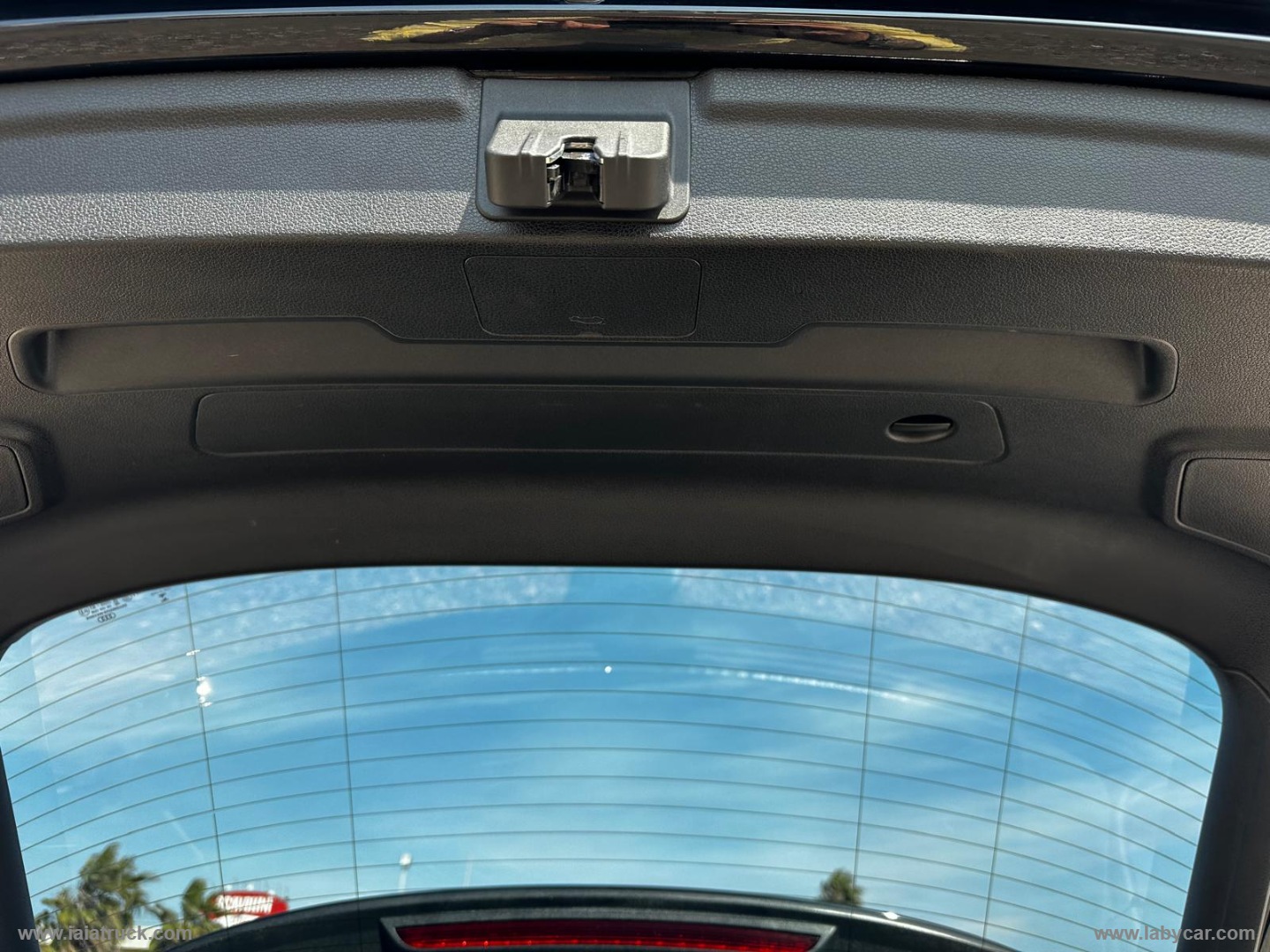 RS Q3 SPB quattro S tronic RSQ3 SPB Q.S-Tronic Dynamic Blackline Exclusive FULL - immagine 13