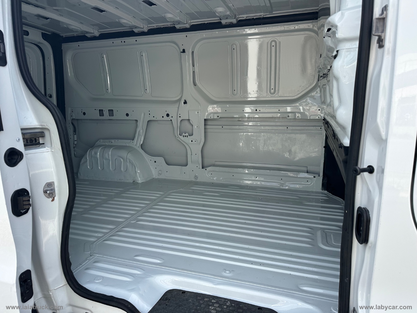 Trafic T29 1.6 dCi 145 Furgone L1H1 - immagine 13