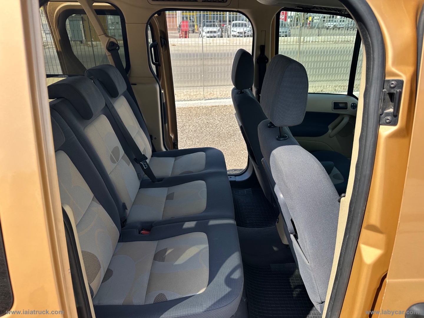 Tourneo CONNECT 200S 1.8 TDCi/110CV 5 POSTI - immagine 13