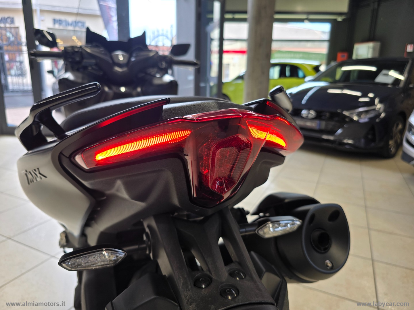 T Max 560 - immagine 13