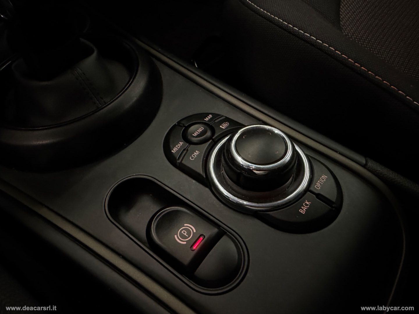 Mini Cooper D Essential Countryman - immagine 13