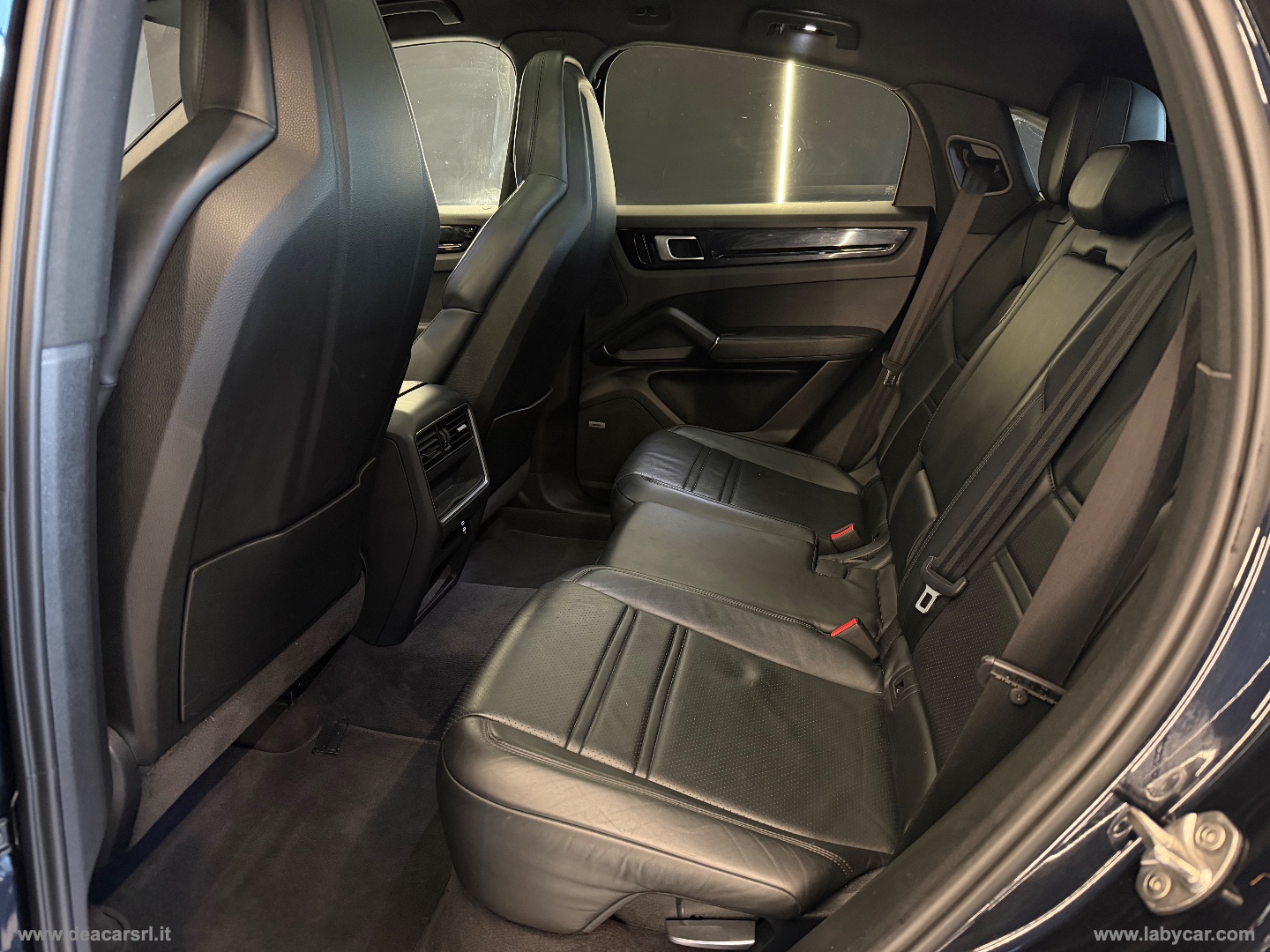 Cayenne Coupè 3.0 V6 - immagine 13