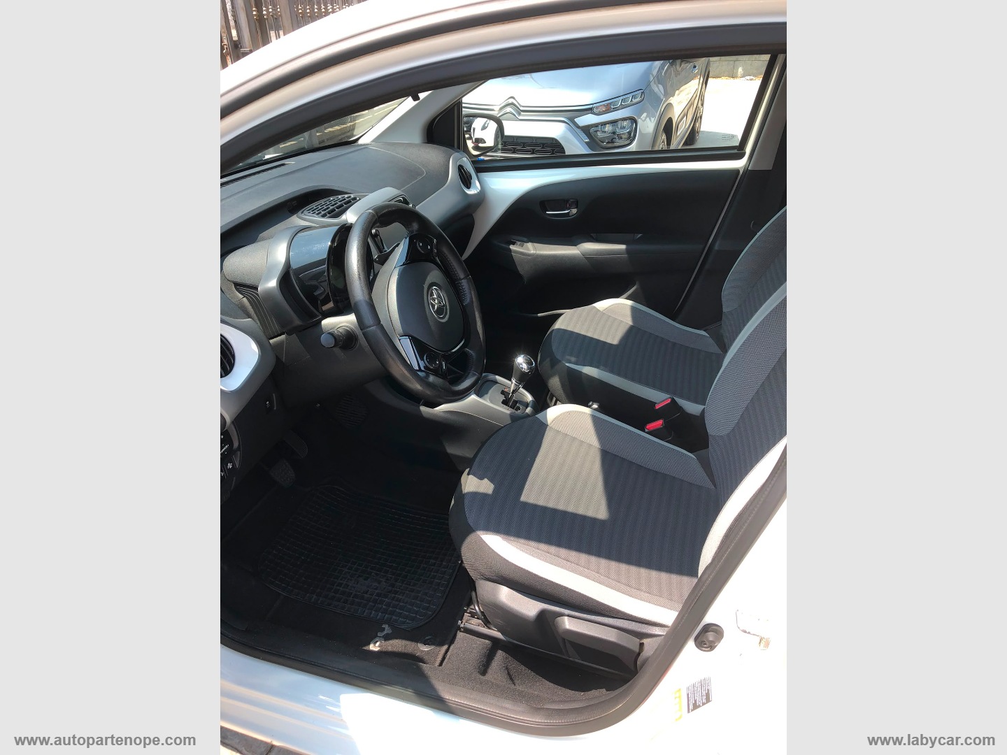 Aygo Connect 1.0 VVT-i 72 CV 5p. x-play - immagine 13