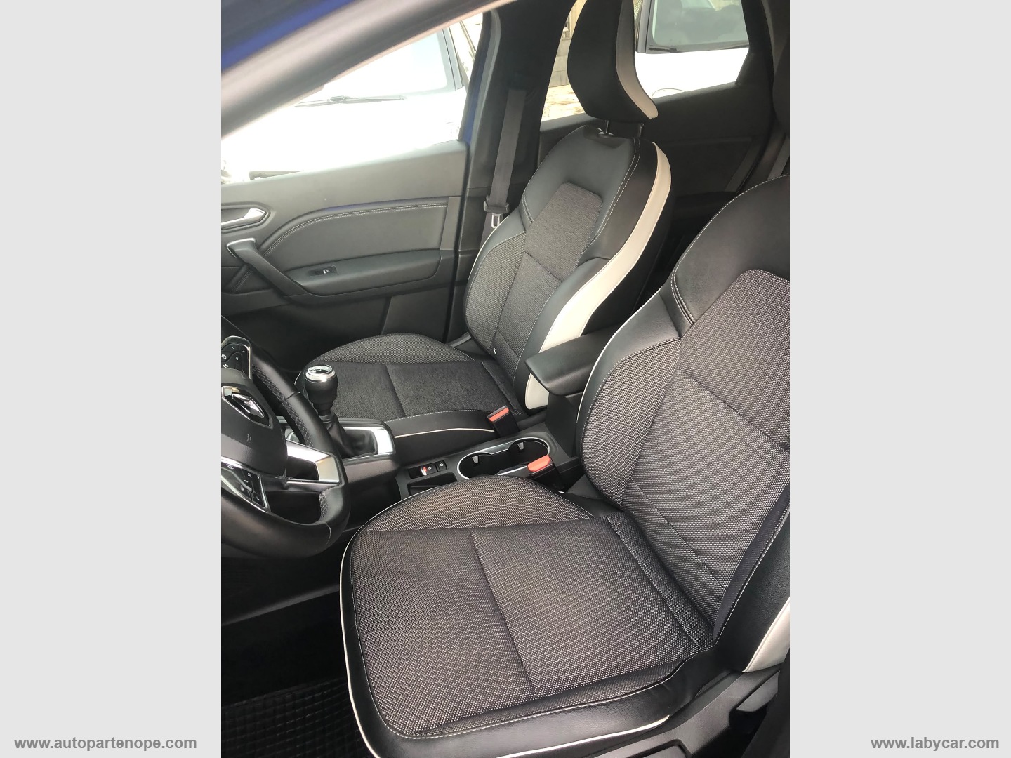 Captur TCe 12V 100 CV GPL T. Fast Track - immagine 13
