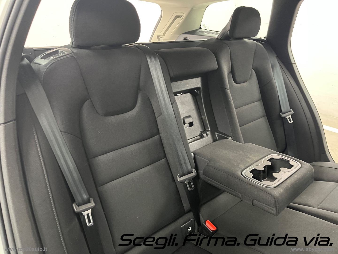 V60 D3 STATION WAGON Business MY2020 - immagine 13
