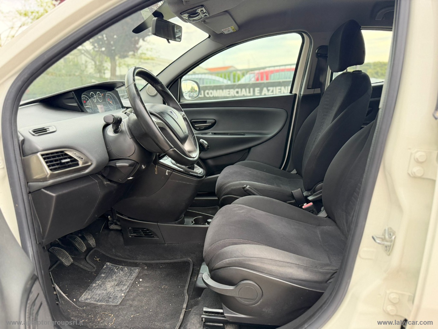 Ypsilon 1.3 MJT 95 CV 5p. S&S Gold - immagine 13