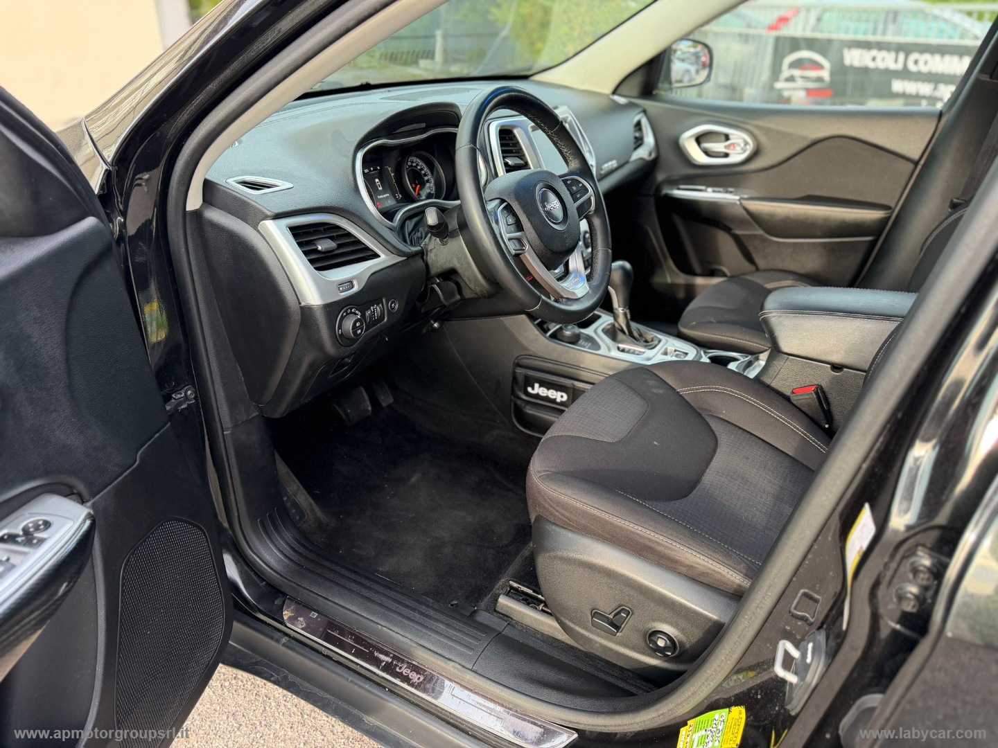 Cherokee 2.2 Mjt II 185CV 4WD AD.I Long. - immagine 13