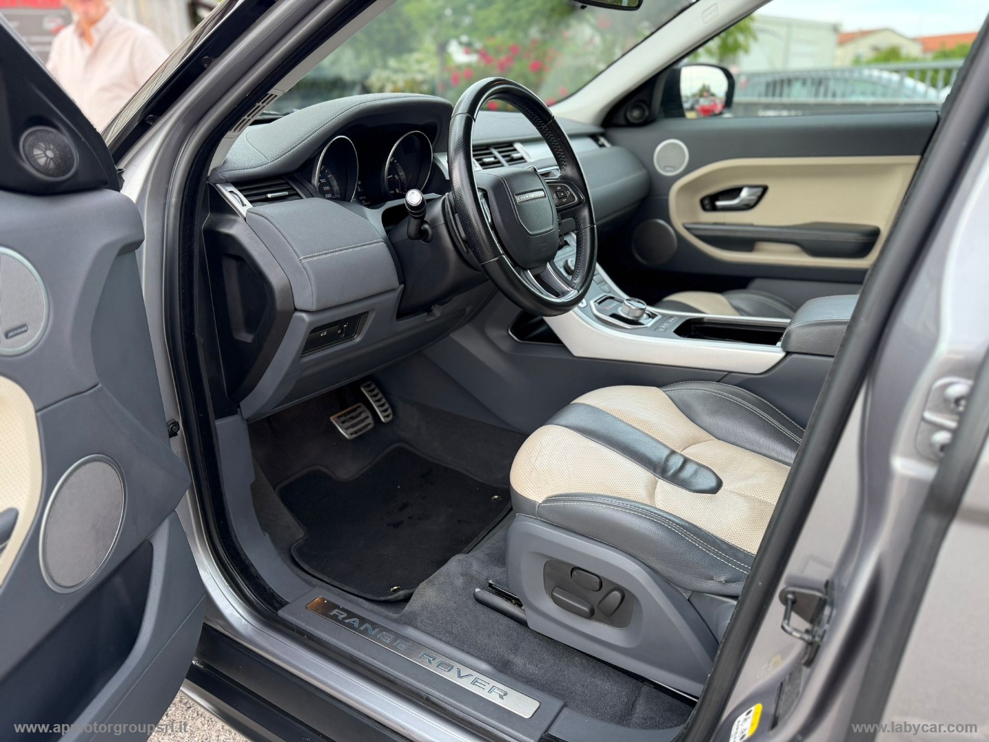RR Evoque 2.2 TD4 150CV HSE Dynamic - immagine 13