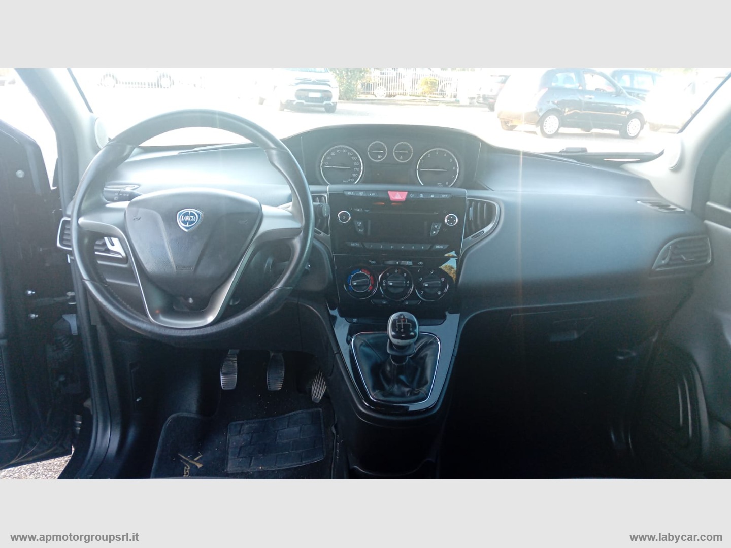 Ypsilon 1.2 69 CV 5p. Silver - immagine 13