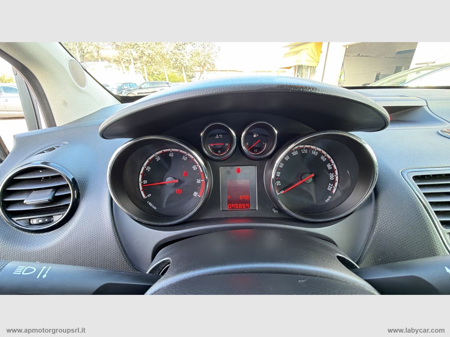 Meriva 1.4 T 120 CV GPL Tech Cosmo - immagine 13