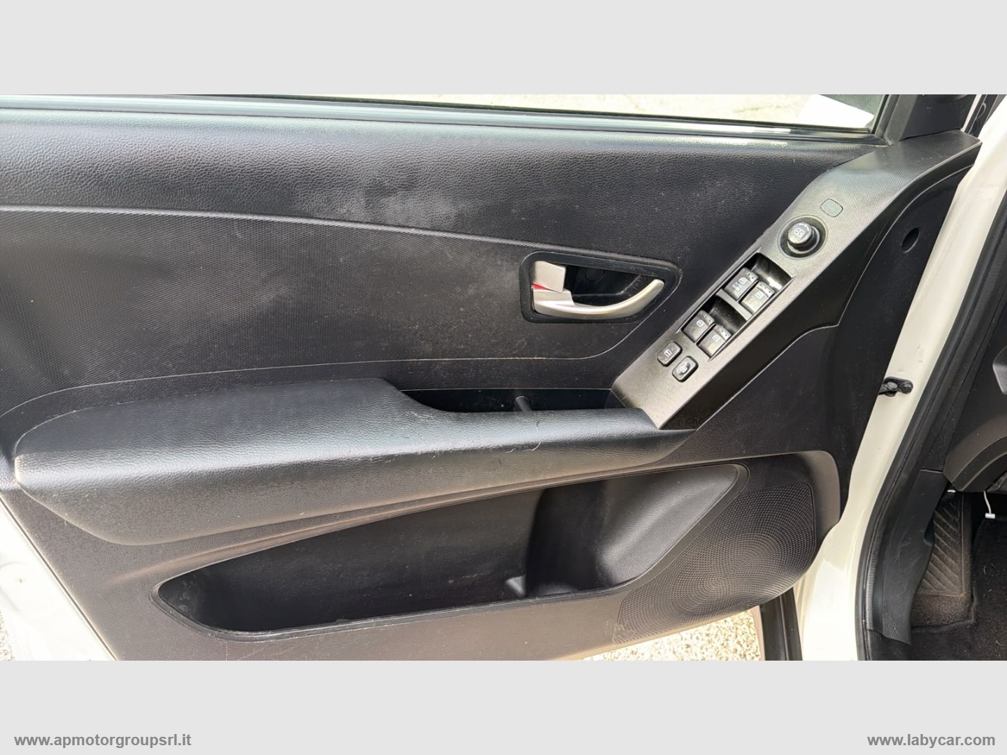 Korando 2.0 2WD MT GPL C - immagine 13