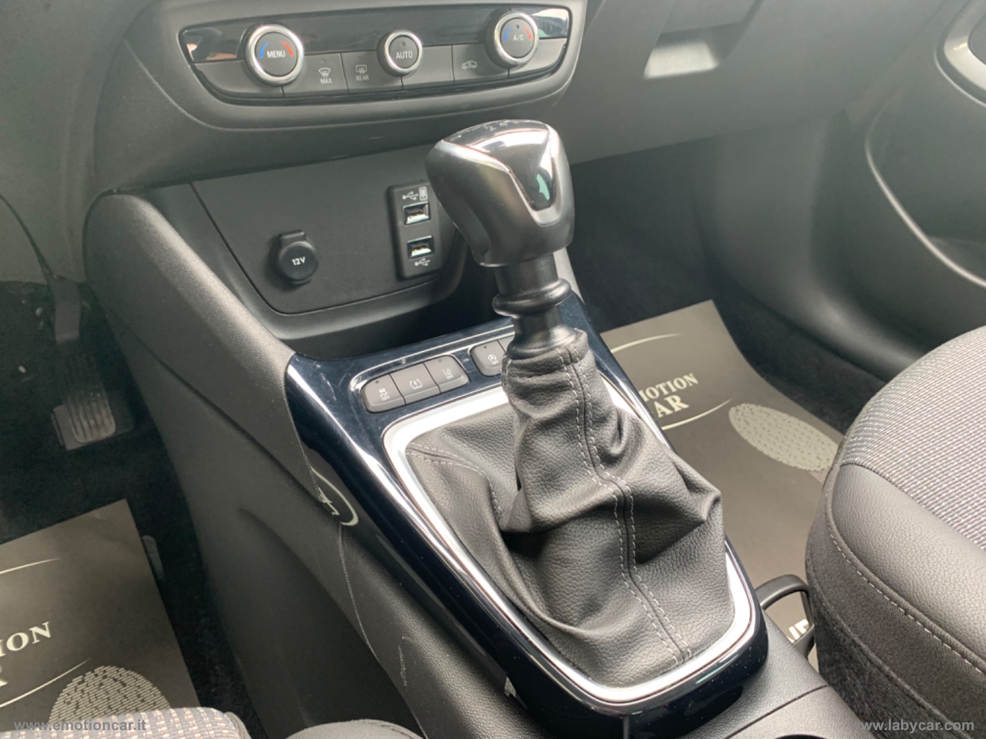 Crossland 1.2 T. 12V 110 CV S&S Elegance - 2023 - immagine 13