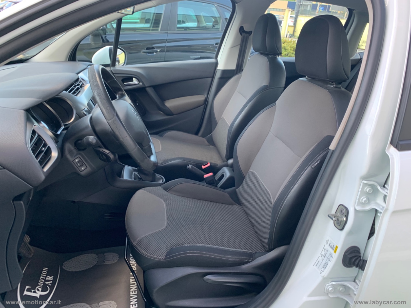 C3 1.4 HDi 70 Exclusive - 2014 - immagine 13