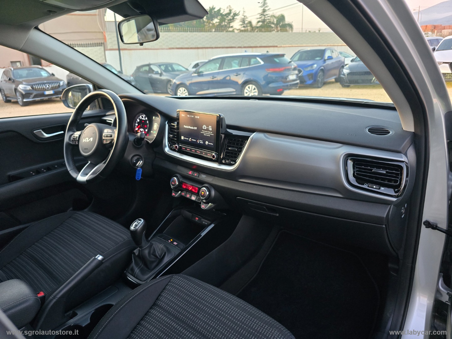 Stonic 1.0 T-GDi 100 CV MHEV iMT Style - immagine 13