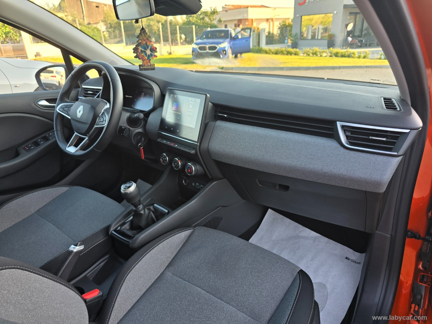 Clio TCe 100 CV GPL Evolution - immagine 13