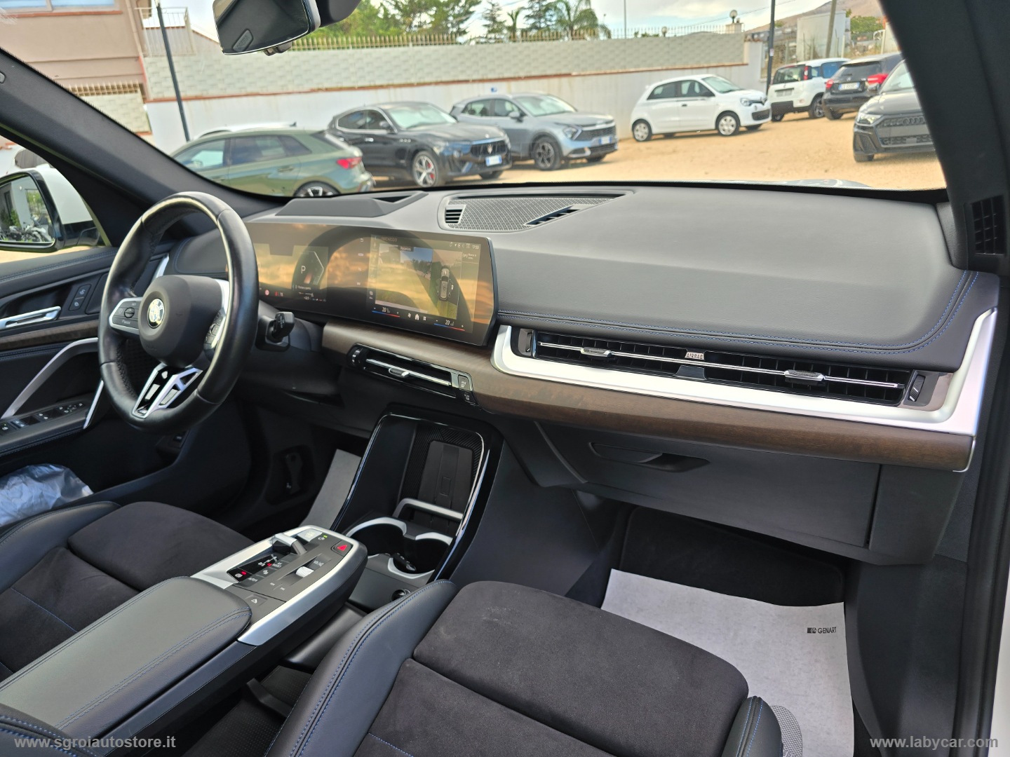 X1 sDrive 18d Msport TETTUCCIO + CAMERE 360° - immagine 13