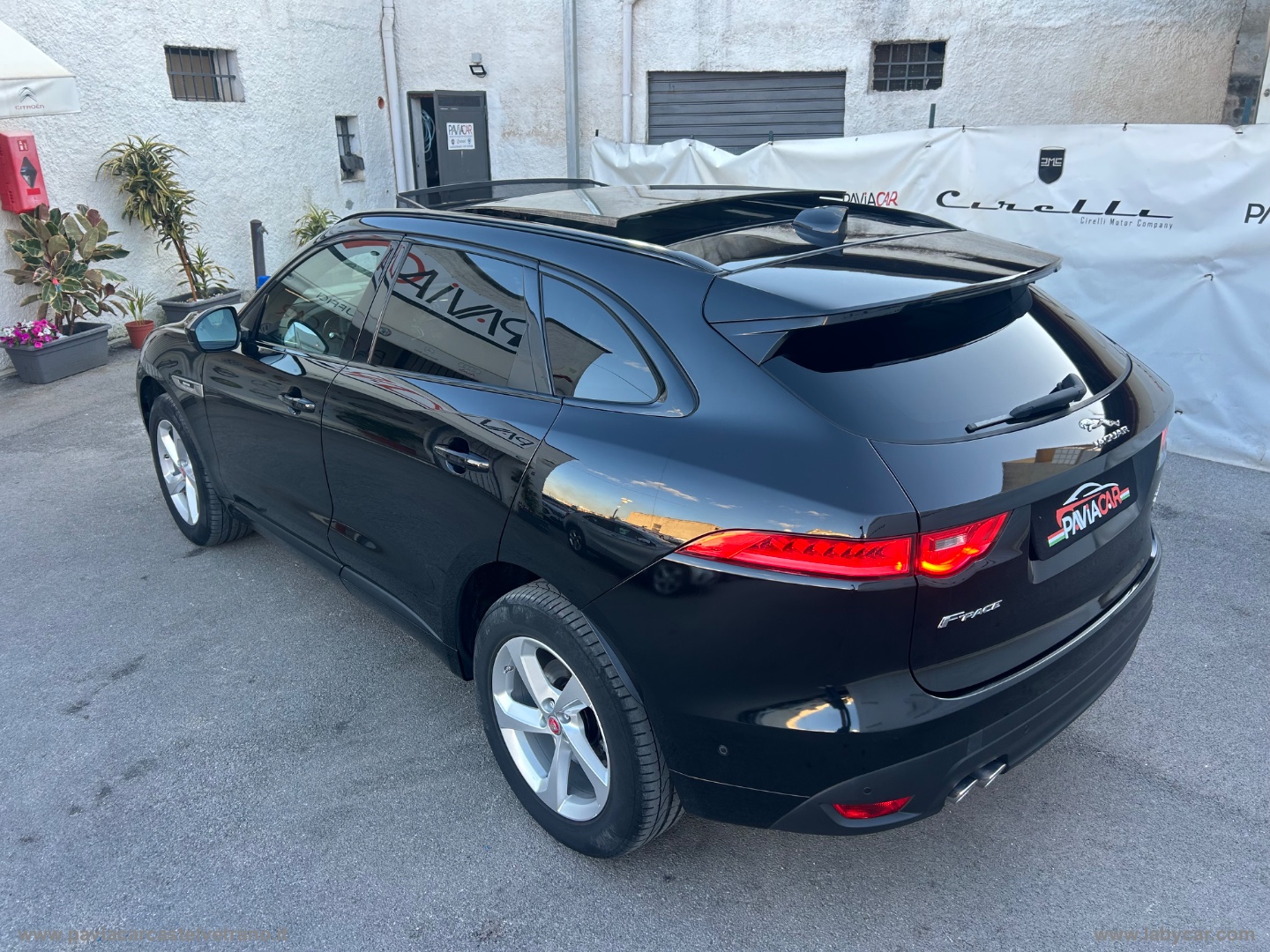 F-Pace 2.0 D 180 CV AWD aut. R-Sport - immagine 13