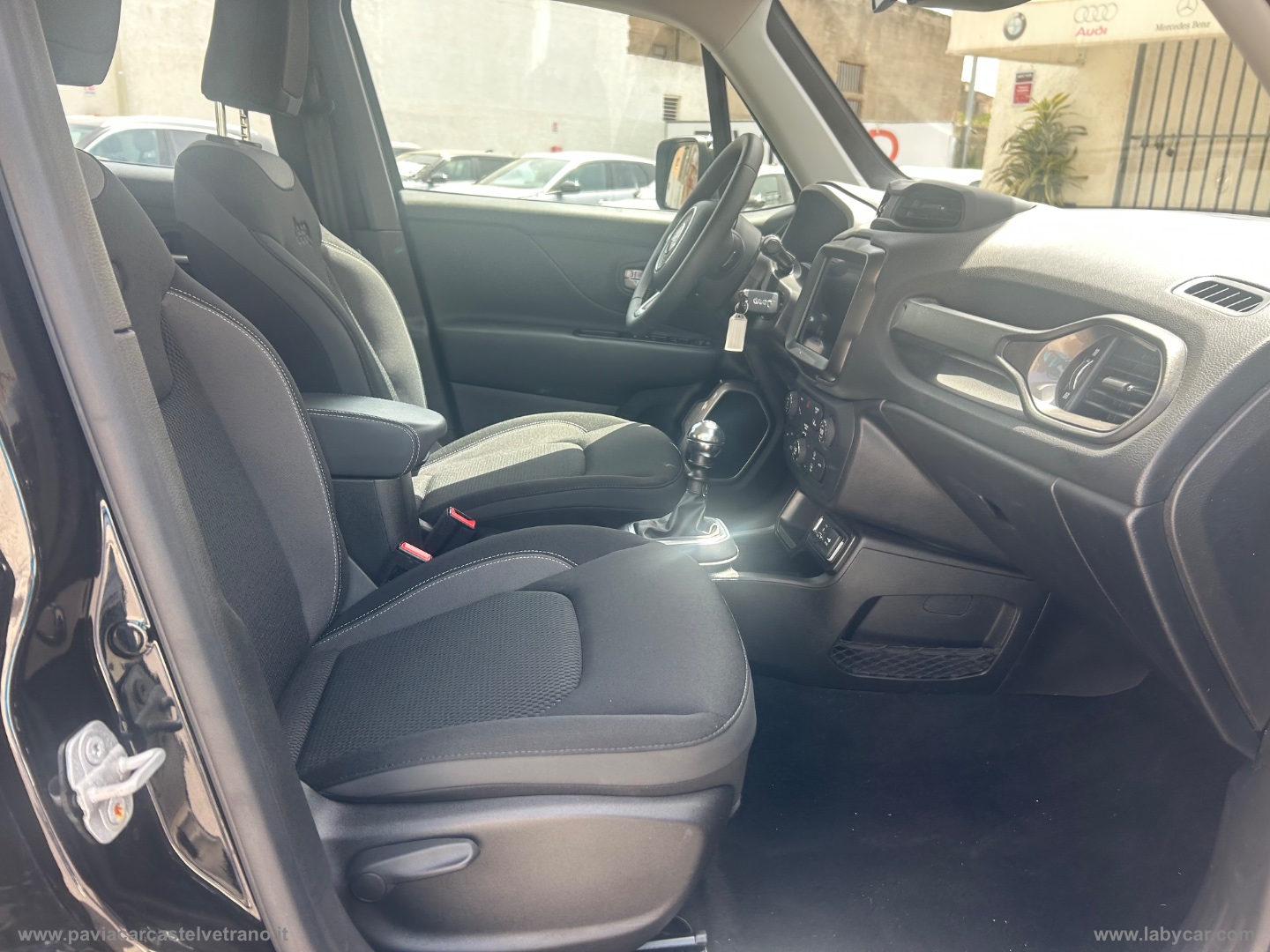 Renegade 1.6 Mjt 130CV Limited - immagine 13