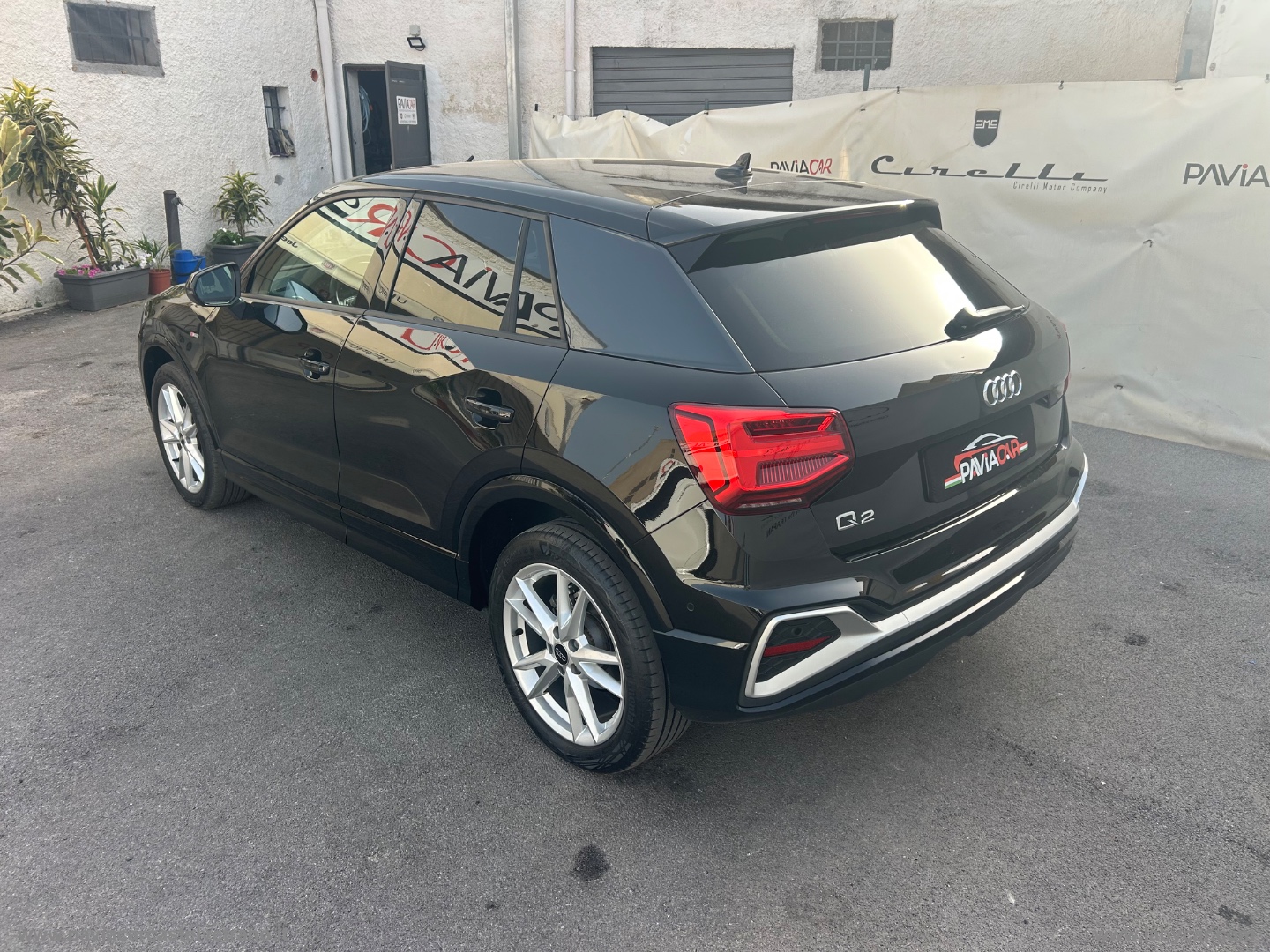 Q2 35 TFSI S tronic Identity Black - immagine 13