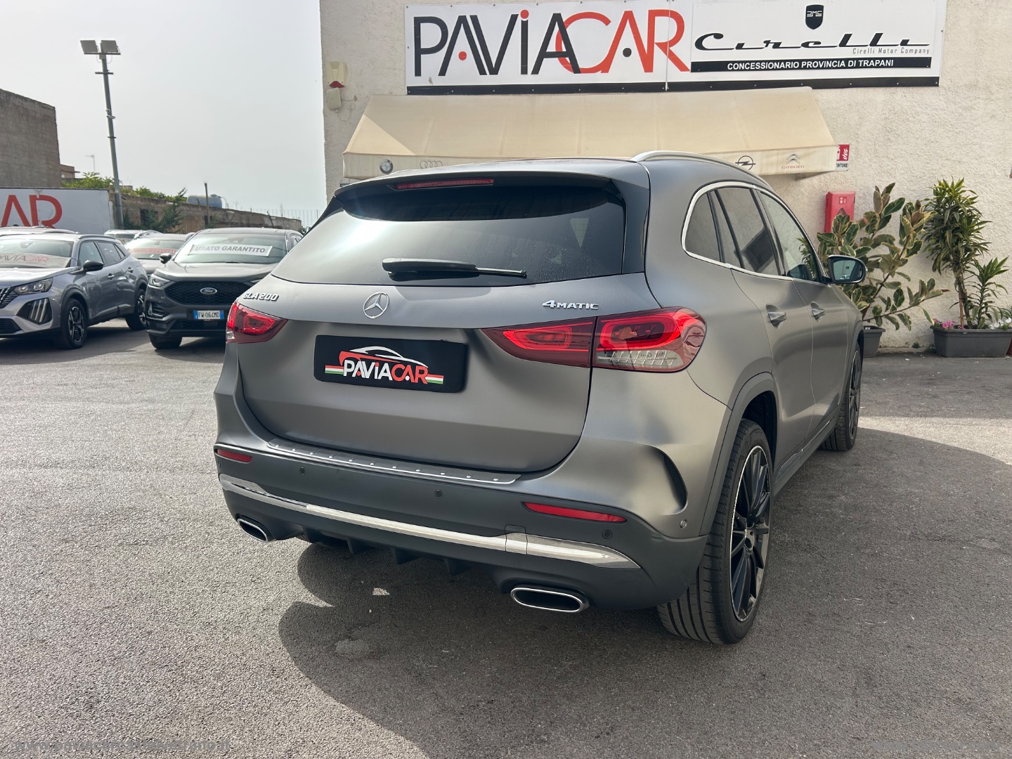 GLA 200 d Automatic 4Matic Premium - immagine 13