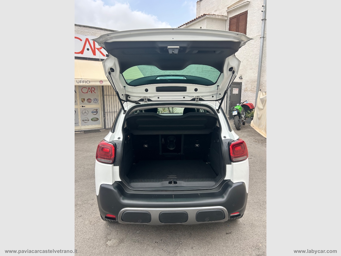 C3 Aircross BlueHDi 100 Shine - immagine 13