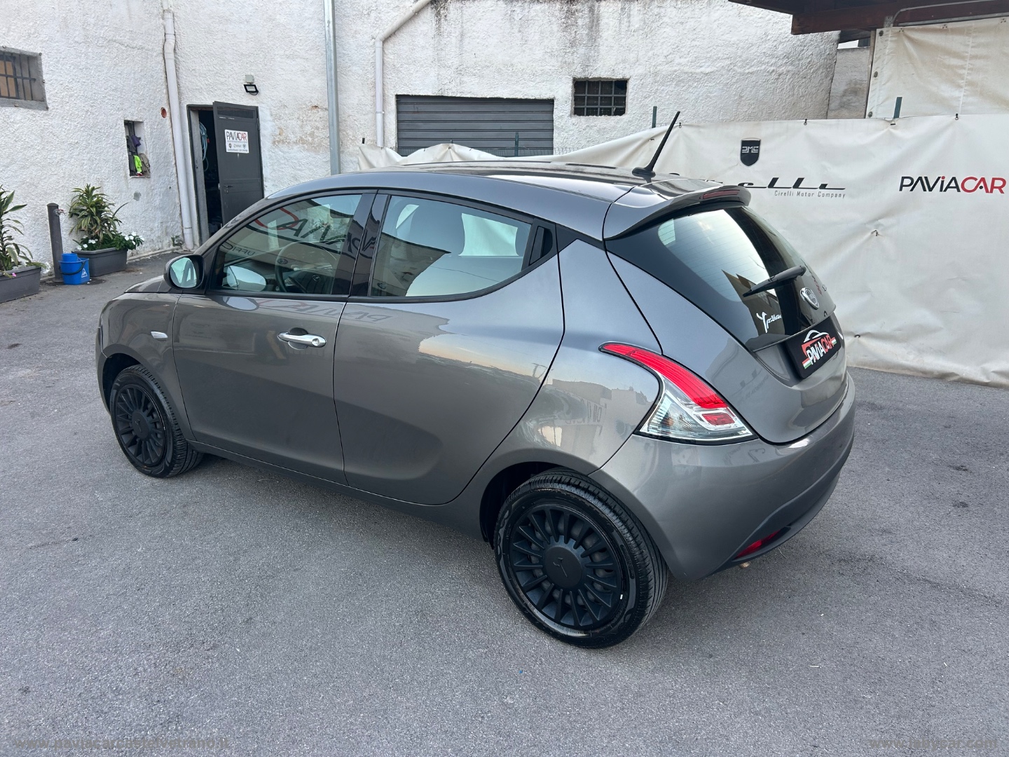Ypsilon 1.0 FireFly 5p.S&S Hyb. A.Ferr. - immagine 13