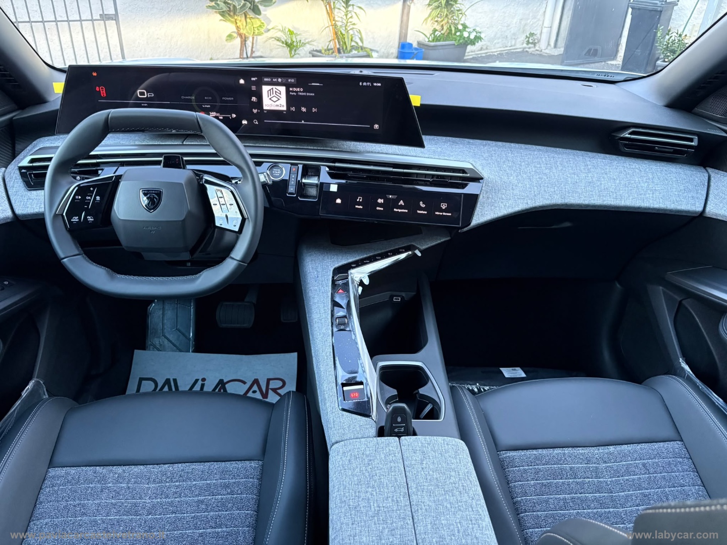3008 Hybrid 145 e-DCS6 Allure KM/0 - immagine 13