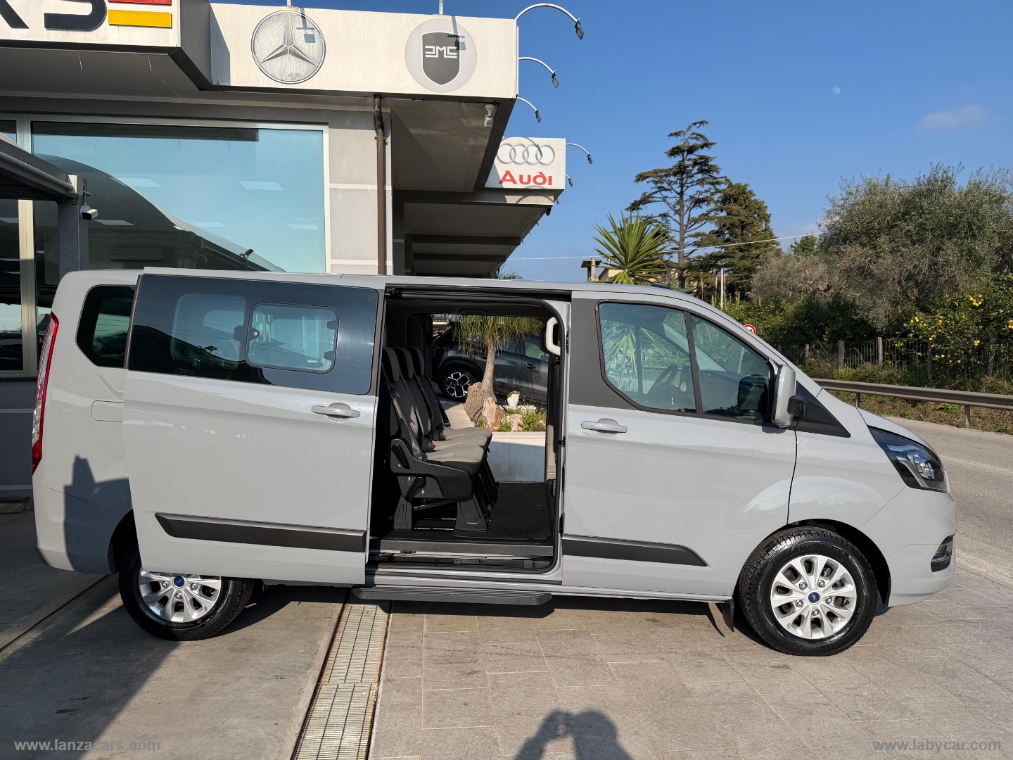 Tourneo Custom 320 2.0 TDCi 105 PL Trend - immagine 13