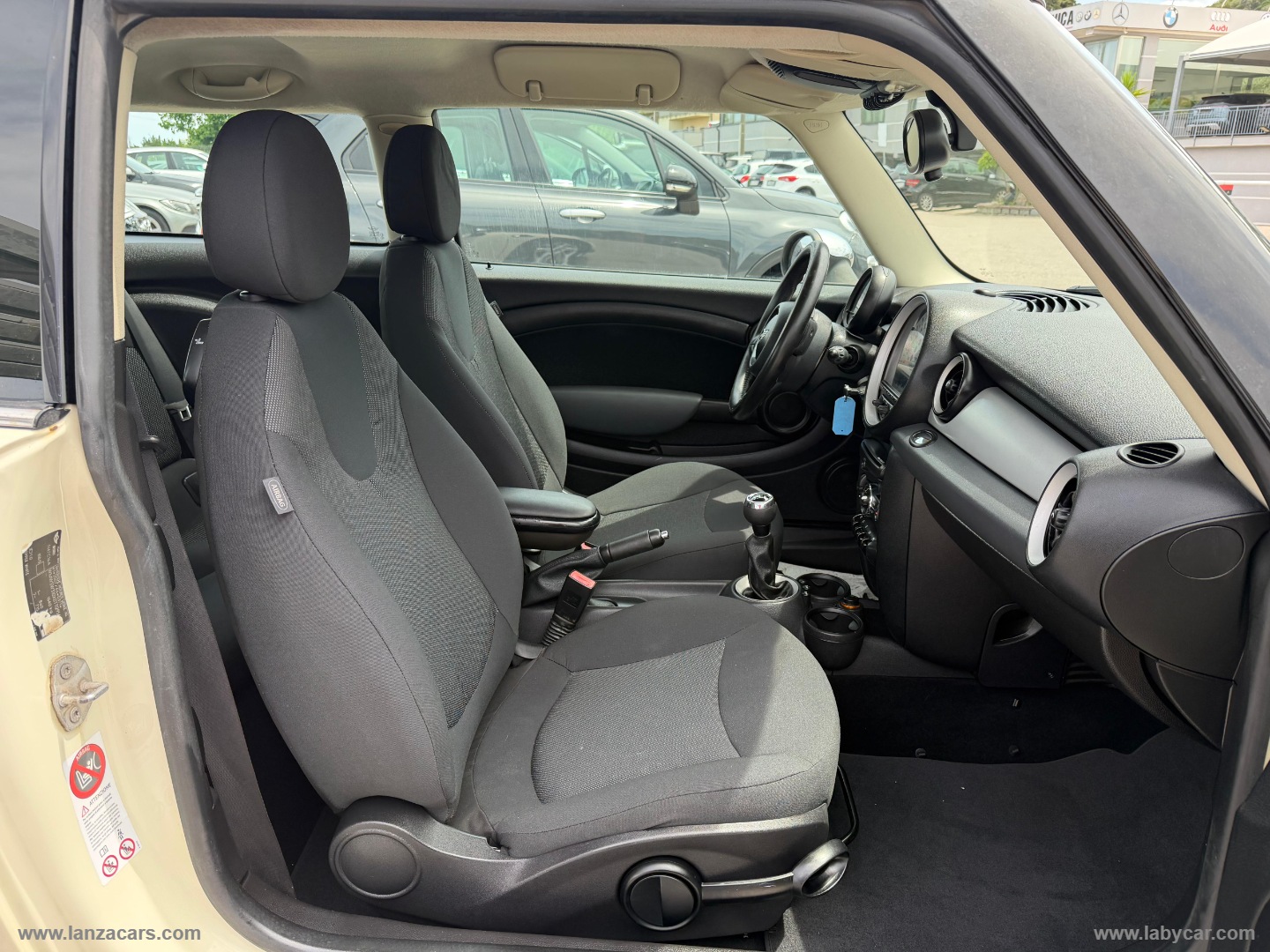 Mini Cooper D - immagine 13
