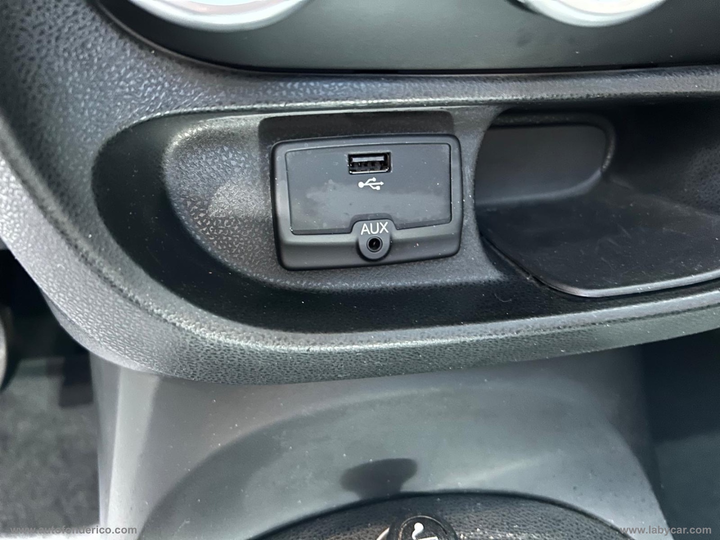 500L 1.6 MJT 105 CV Trekking - immagine 13