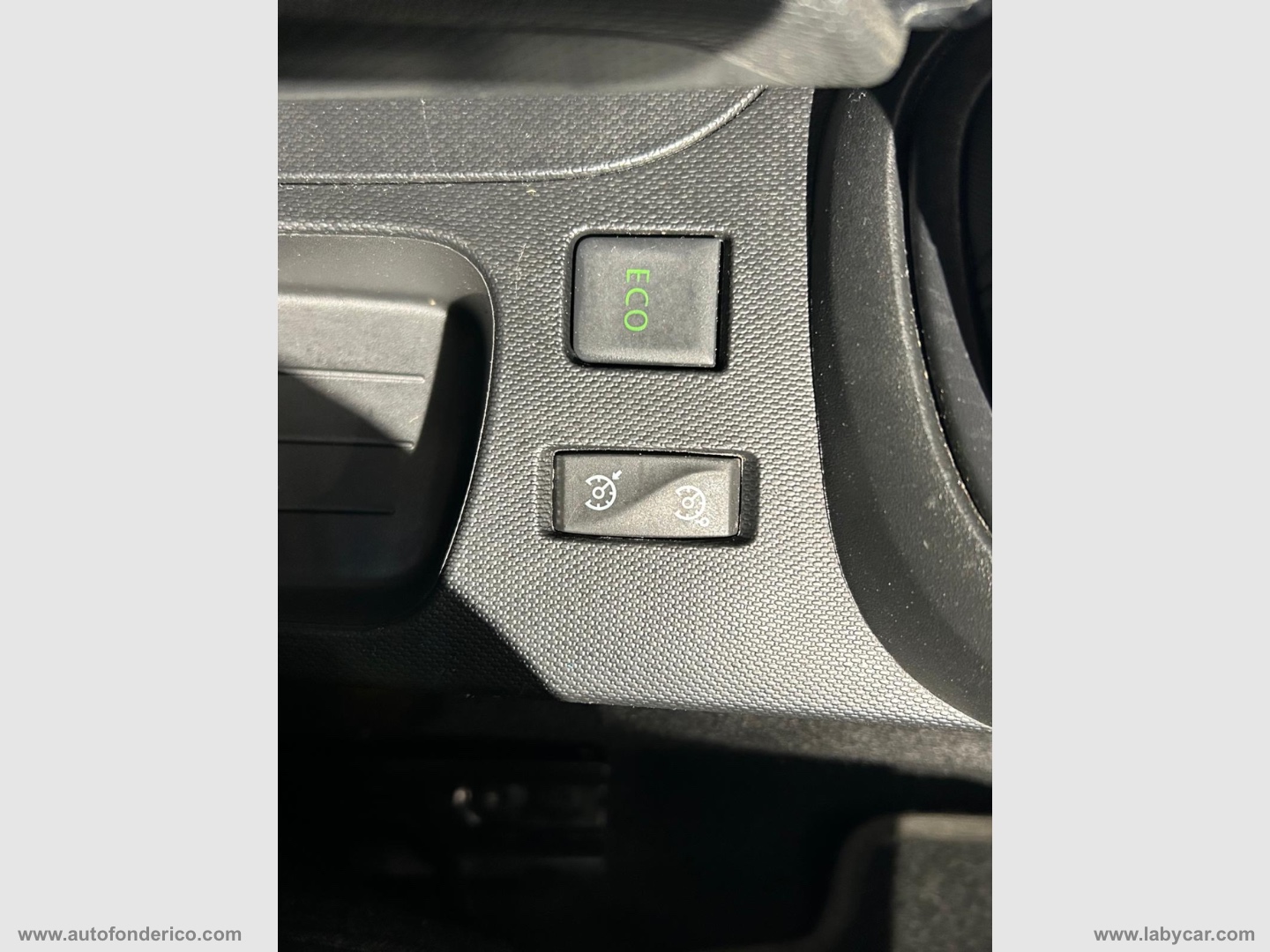 Captur 1.5 dCi 8V 90 CV S&S Ener. R-Link - immagine 13