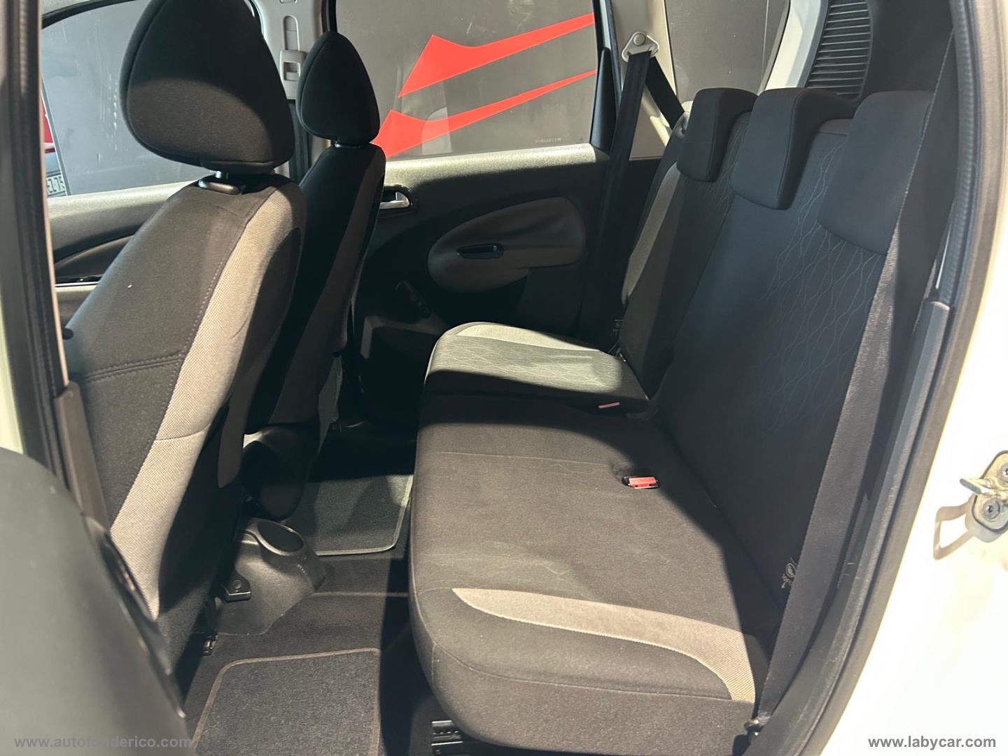 C3 Picasso 1.6 HDi 90 Exclusive - immagine 13