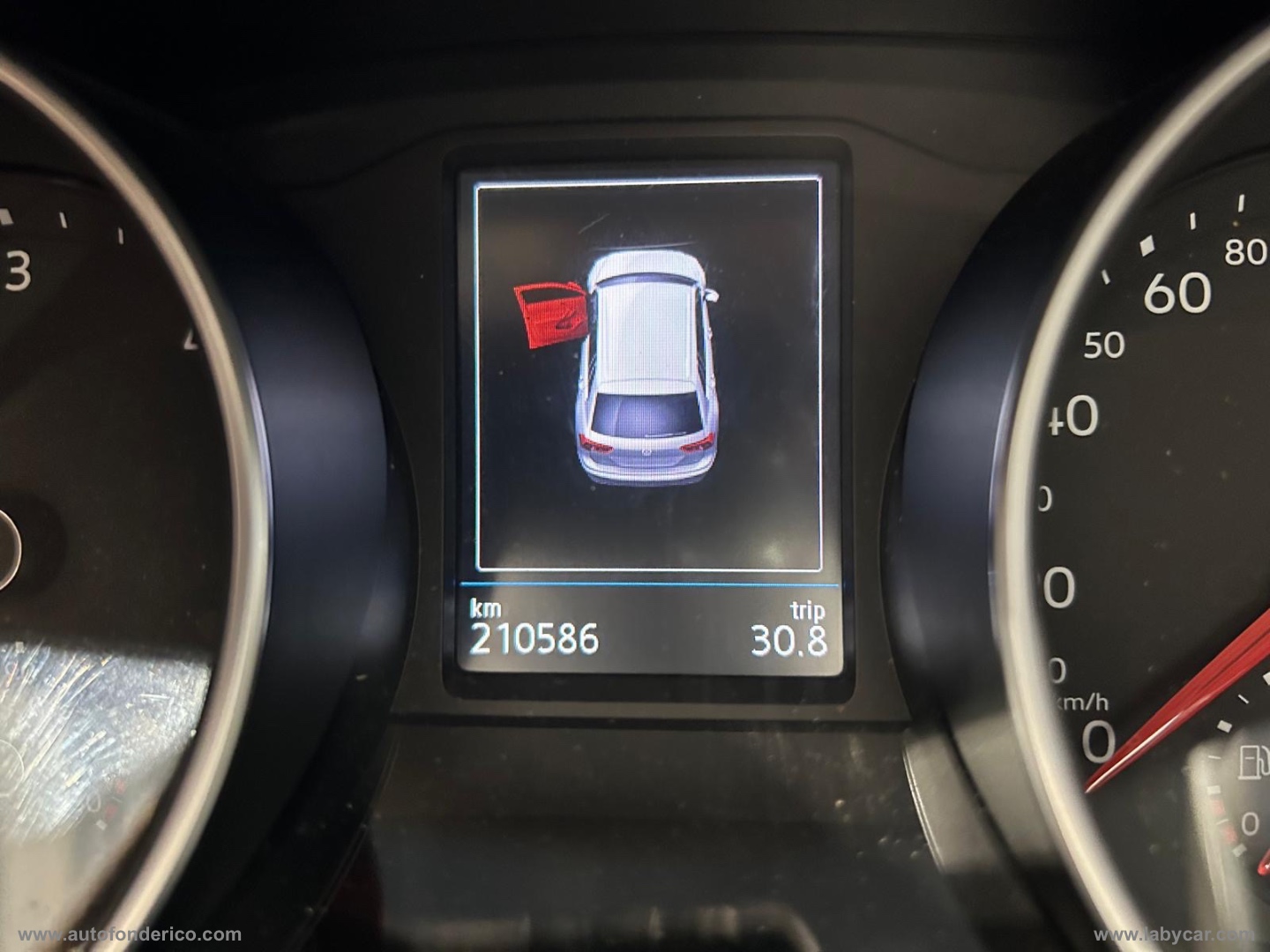 Tiguan 2.0 TDI 4MOTION Executive BMT - immagine 13
