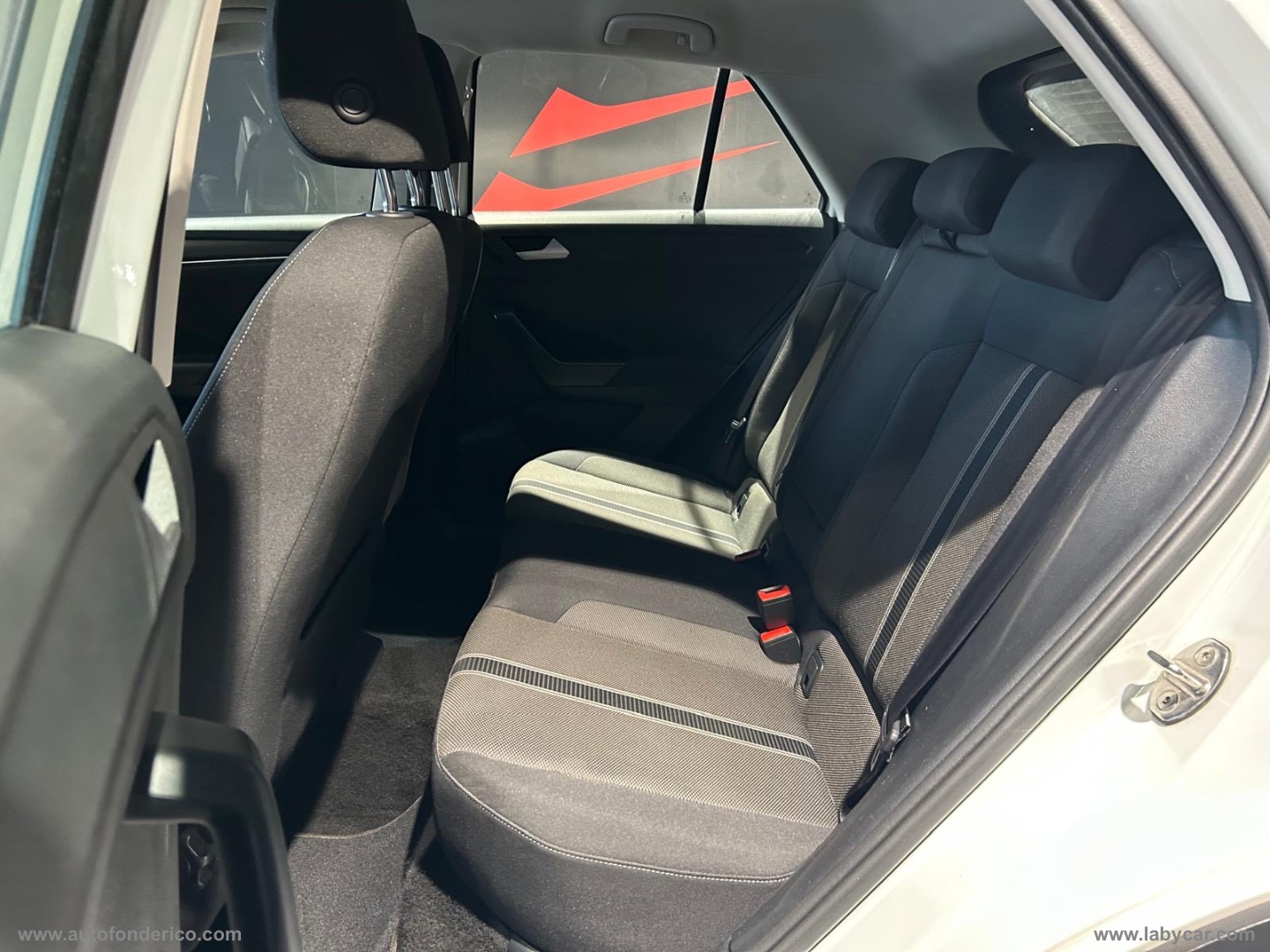T-Roc 1.6 TDI SCR Style BlueMotion Tech. - immagine 13